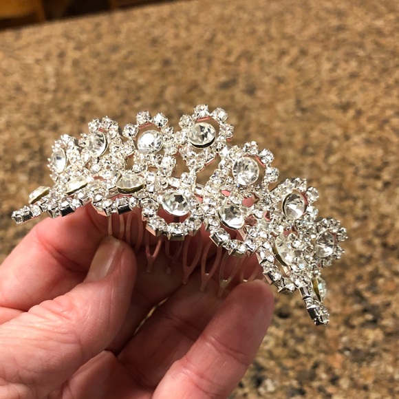 Accessories - Small rhinestone tiara with comb